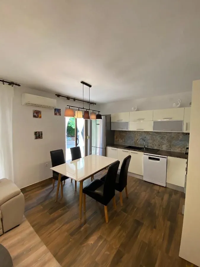 Apartment Bigi Novi Vinodolski 0*,