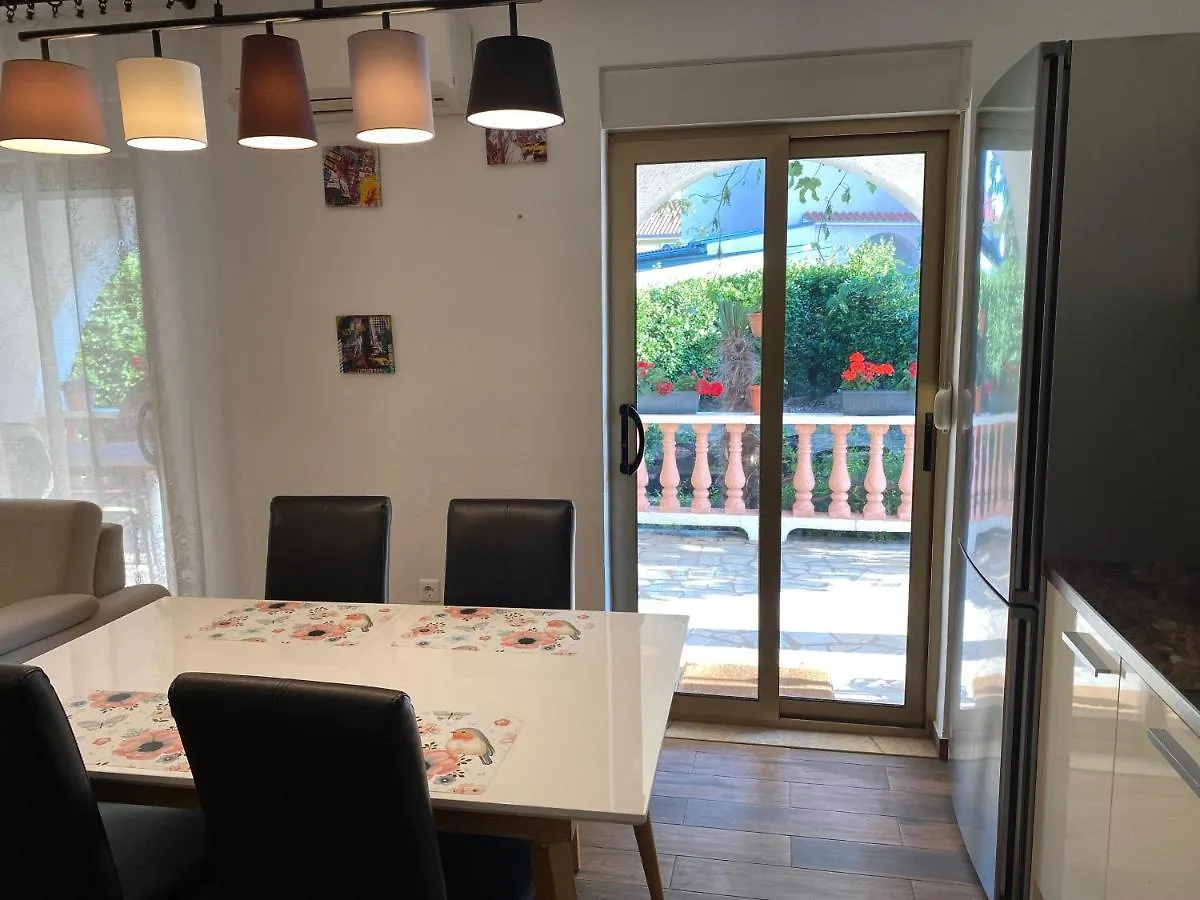 Apartment Bigi Novi Vinodolski 0*,